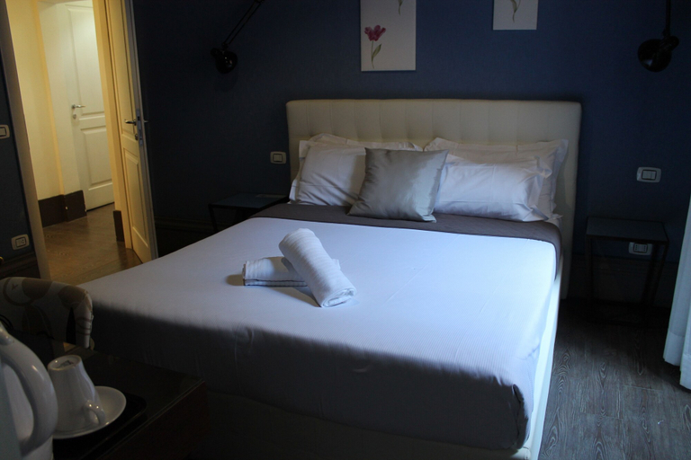 Bedroom 3, Relais Palazzo Taverna, Rome