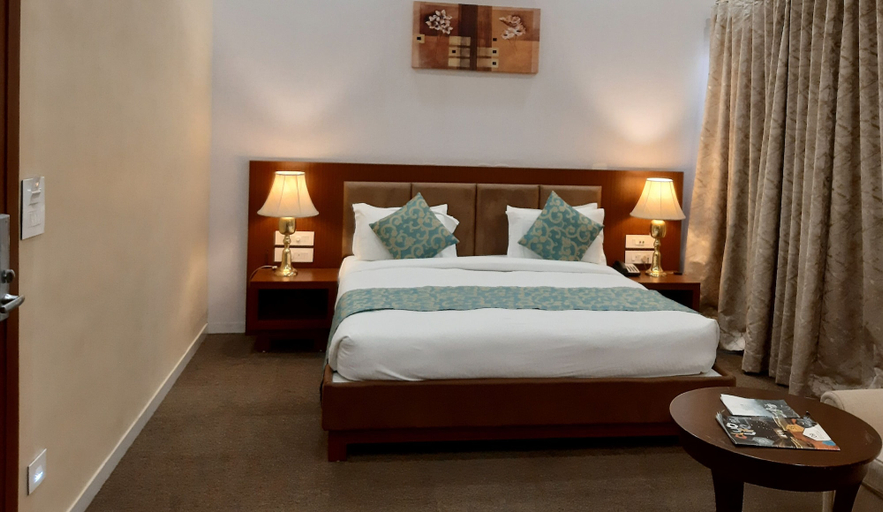 Bedroom 3, The Emerald Club, Rajkot