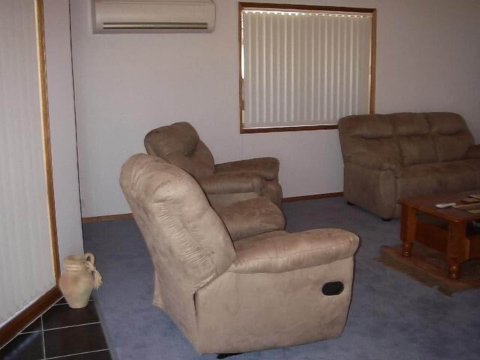Others 5, The Real McCoy Holiday Accommodation, Broken Hill