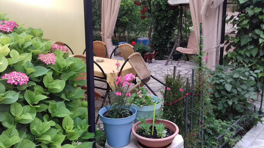 Others 5, Apartments Matkovic