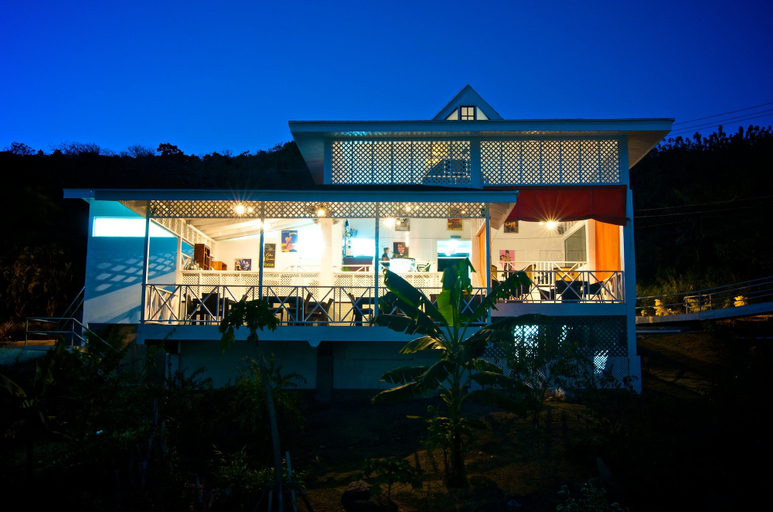 Exterior & Views 2, Half Moon Blue