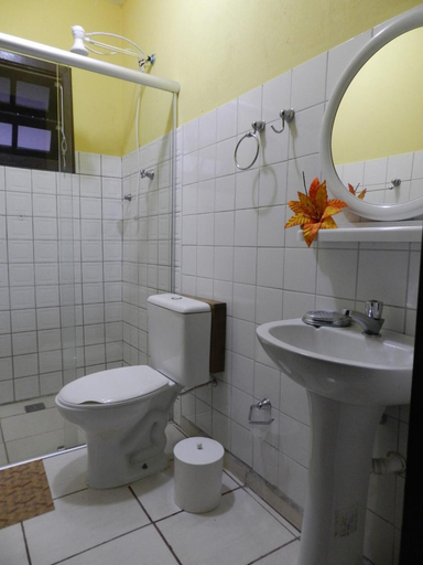 Bathroom 4, Pousada Atlantica Recanto do Mar, Caraguatatuba