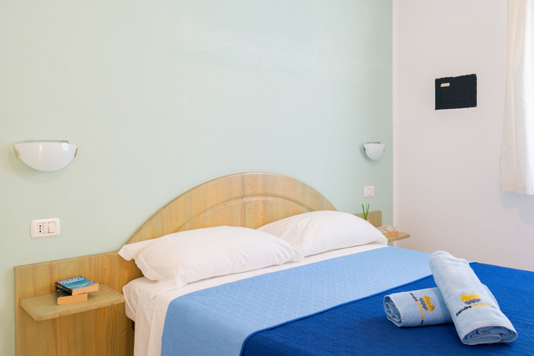 Bedroom 2, Residence Costa del Turchese by PendraHolidays, Olbia-Tempio