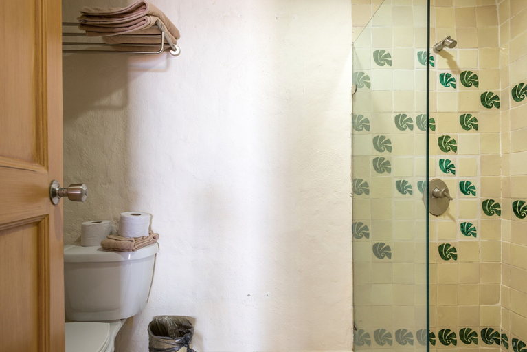 Bathroom 4, Villa Facing the Beach in a Large Terrace 7 Pools, Tennis Courts, Security, Puerto Vallarta