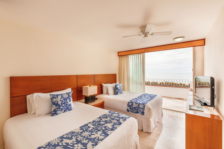 Bedroom 3, Grand Miramar All Luxury Suites & Residences, Puerto Vallarta