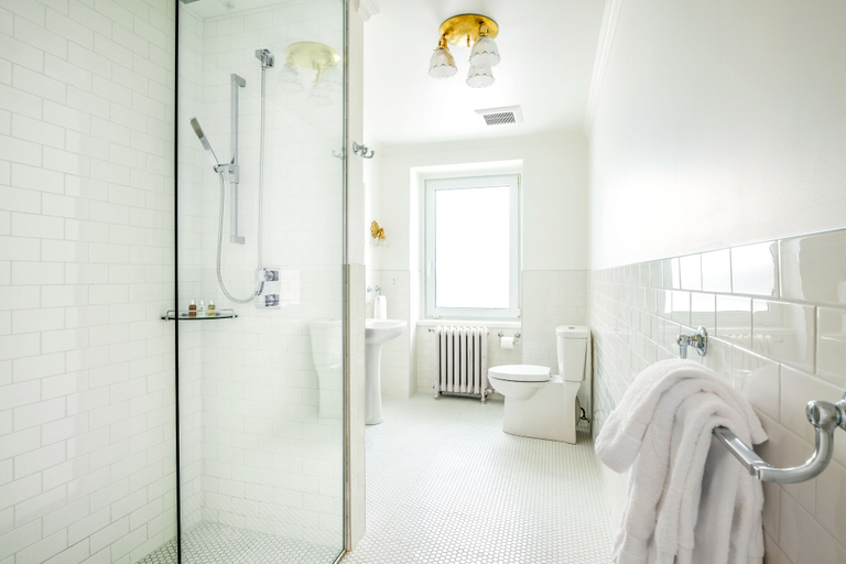 Bathroom 5, Stonehaven Le Manoir, Les Laurentides