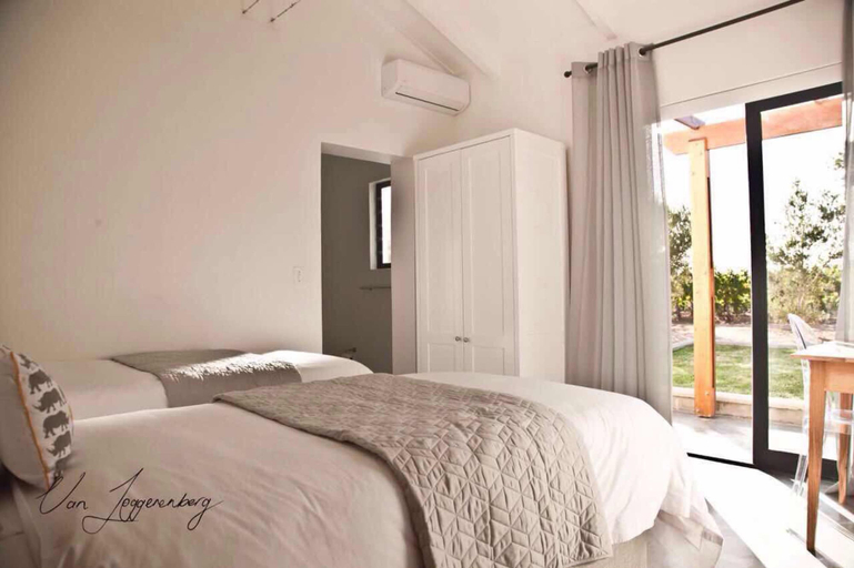 Bedroom 2, Denneboom Vineyards and Wildlife, Cape Winelands