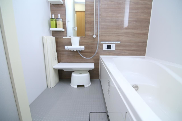 Bathroom 3, Guest House Rion, Yomitan