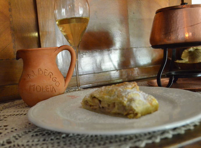 Food & Drinks 5, Al Moleta, Trento