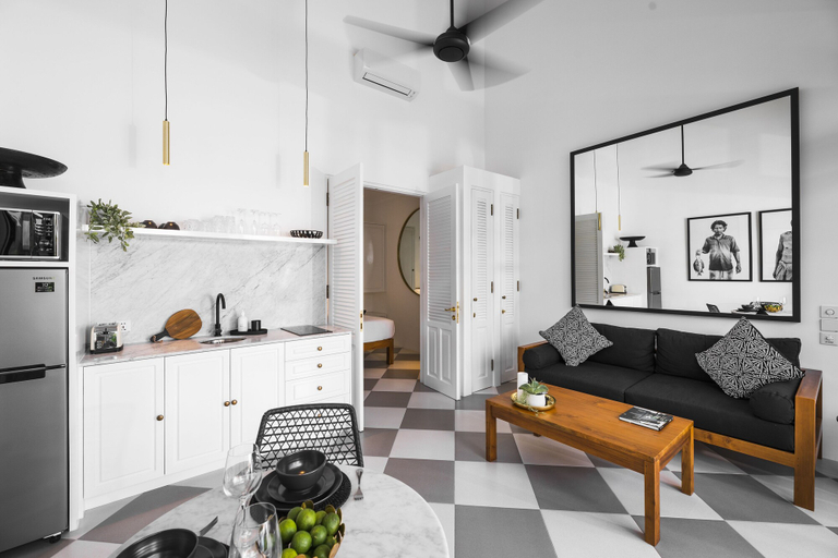 Others 5, Villa Chino, Badung