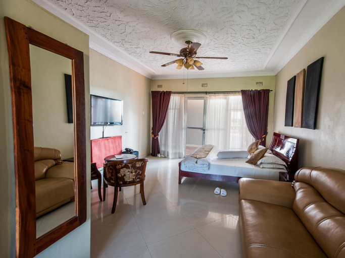 Others 4, Sherbourne Nkana West Apartments, Kitwe