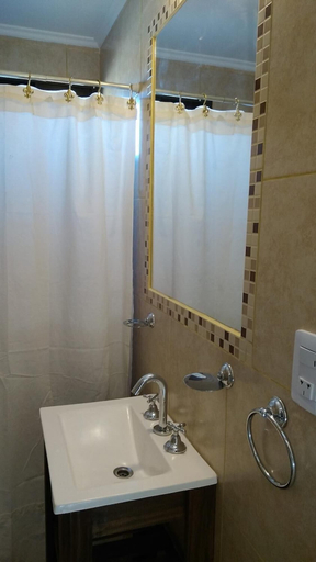 Bathroom, Merlo Centro Aparts, Junín