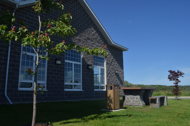 Exterior & Views 2, Best Western Plus Saint John Hotel & Suites, Saint John