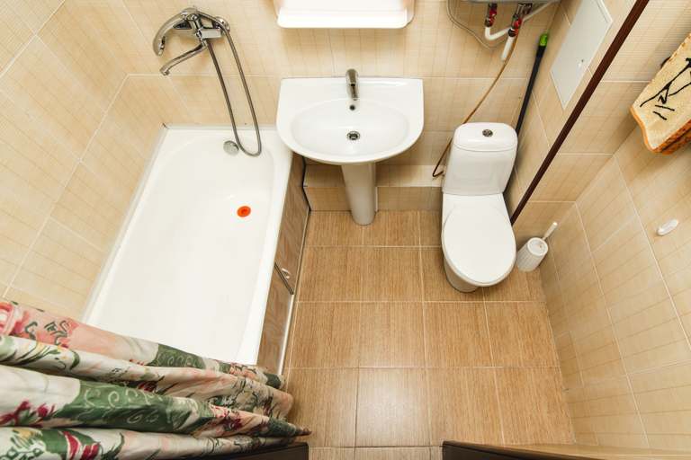 Bathroom 3, Apartment on Komsomolskaya St. 25B, Vladivostok gorsovet