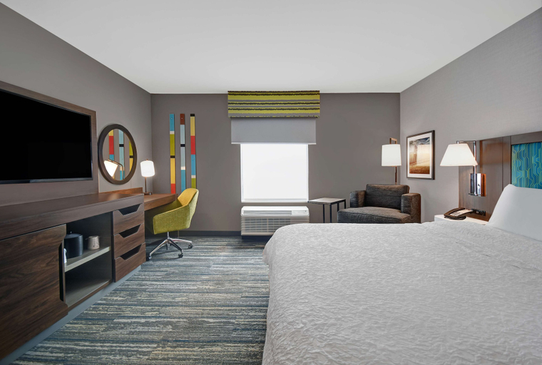 Bedroom 4, Hampton Inn Cave City, KY, Barren