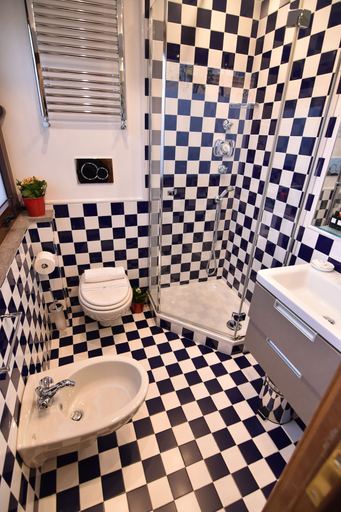 Bathroom 4, Babuino 79, Roma