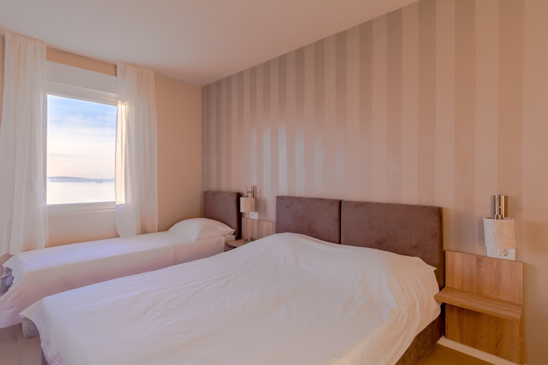 Bedroom 4, Luxury Villa White Velvet with Pool, Podstrana