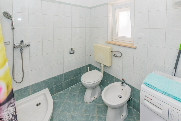 Bathroom 3, Affordable Apartment Bruno in Pula, Pula