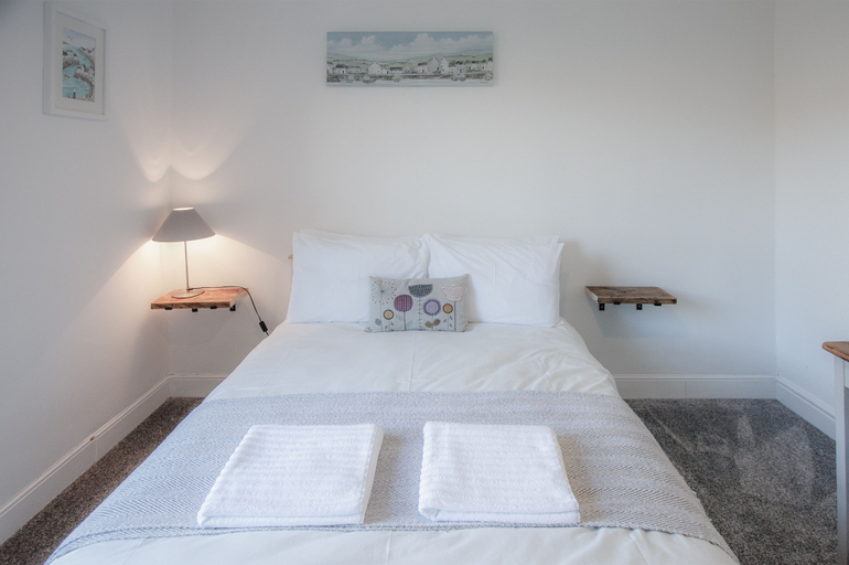 Bedroom 2, Post Office House - 3 Bed - Reynoldston, Swansea