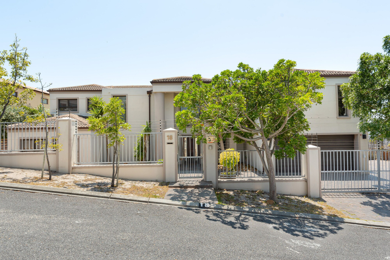 Exterior & Views 2, Harbour Close 18, City of Cape Town