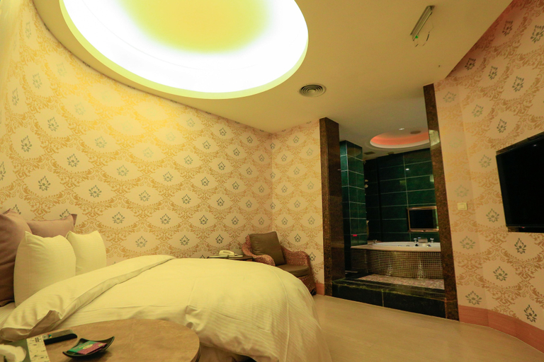 Bedroom 5, Walker Motel, Taipei City