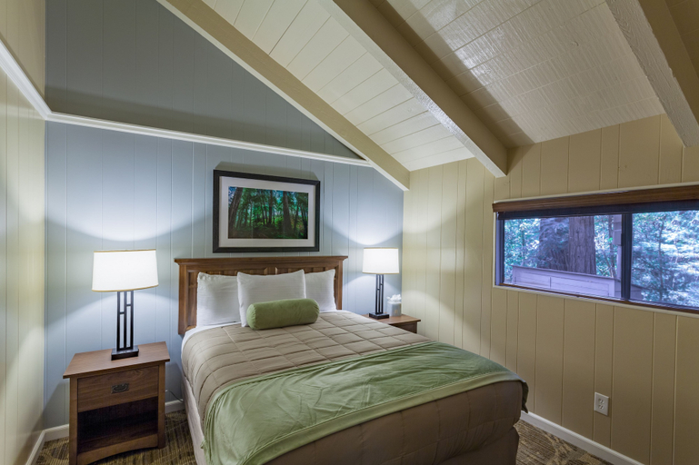 Bedroom 4, Big Sur Lodge, Monterey