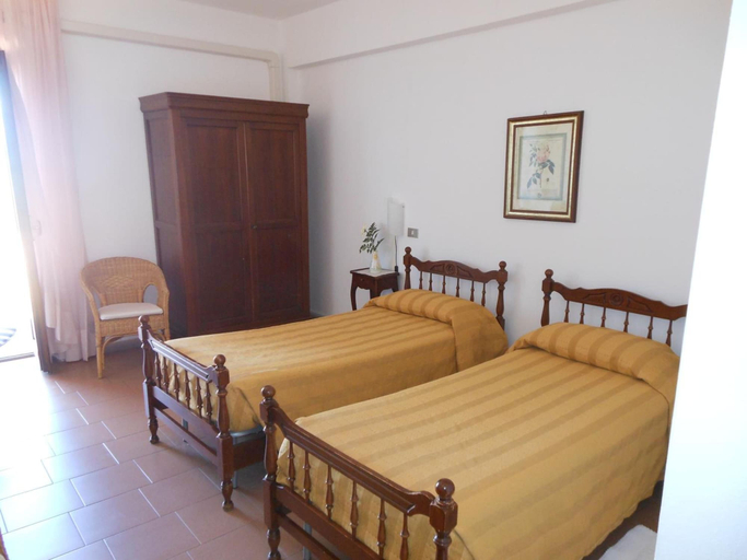 Bedroom 3, Hotel Ispinigoli, Nuoro