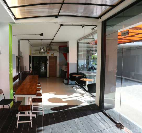 Others 5, STAY MAYB, Muang Chiang Mai