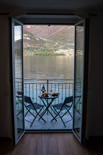 Others 5, Appartamento Comballo Residence La Darsena, Como
