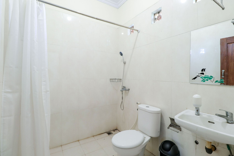 Bathroom 4, Balkondes Duta Menoreh, Magelang