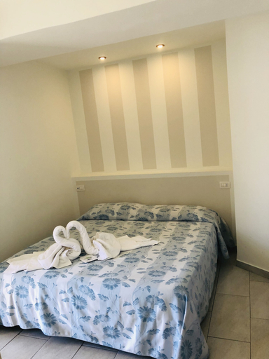 Bedroom 4, Hotel La Rosetta, Latina