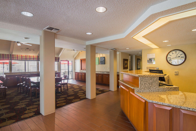 Public Area 2, St. Louis Marriott West, Smith