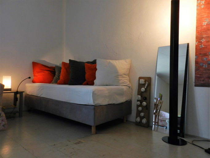 Bedroom 2, Blue Wall BnB - business apartments, Brugg