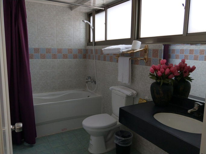 Bathroom 3, Berkeley Hotels, Hsinchu City