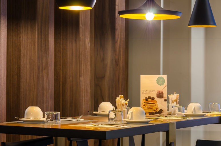 Food & Drinks 14
