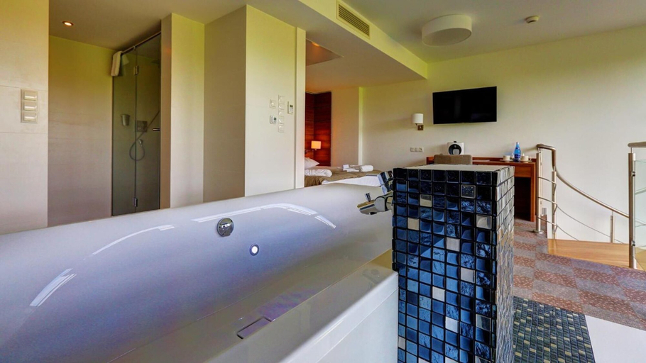 Bathroom 5, Hotel SKAL, Kołobrzeg