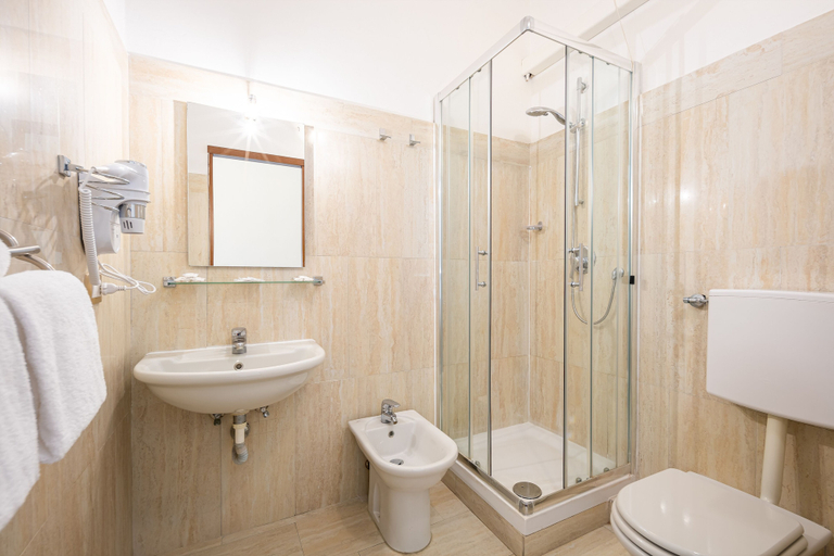 Bathroom 5, Lilium Hotel, Florence