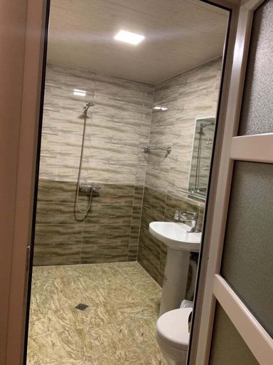 Bathroom 3, Popock City Center, Yerevan