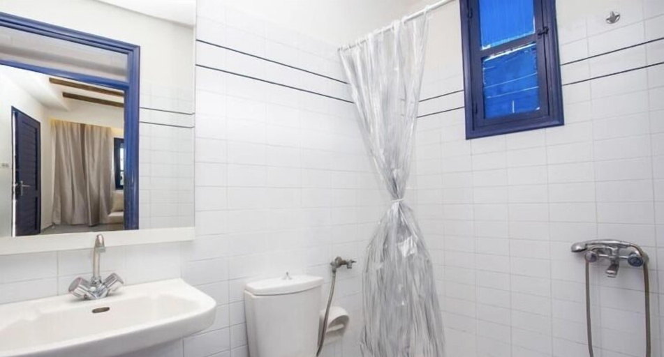 Bathroom, Christina Dream Village, South Aegean