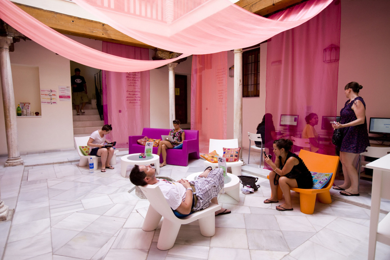 Others 4, White Nest, Granada