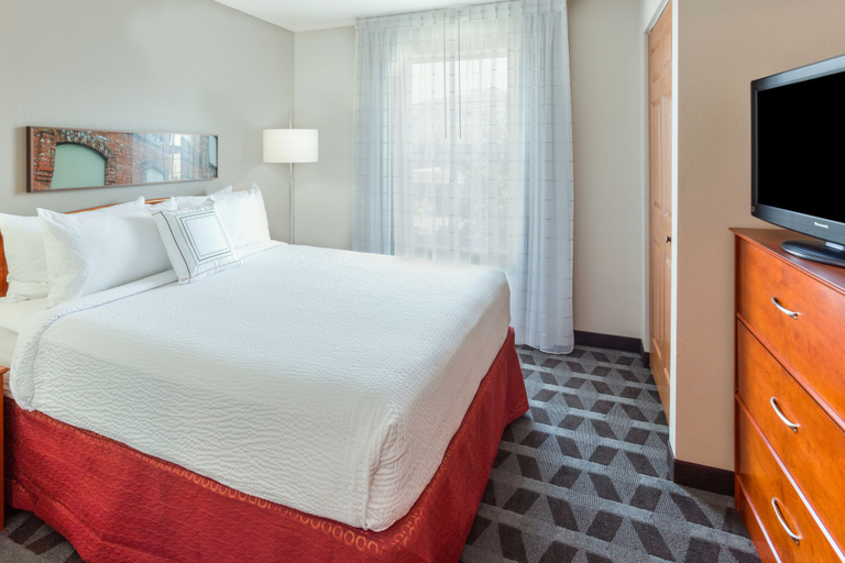 Bedroom 3, TownePlace Suites by Marriott -Minneapolis West/StLouis Park, Hennepin