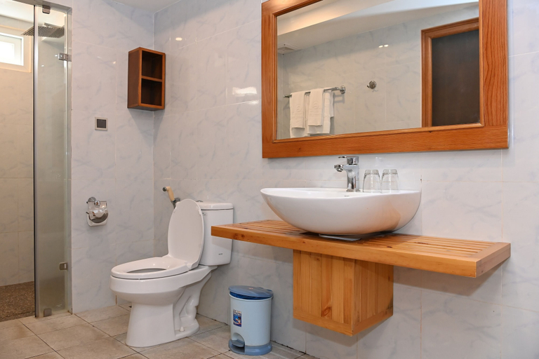 Bathroom 5, Tran Chau Beach & Resort, Đất Đỏ
