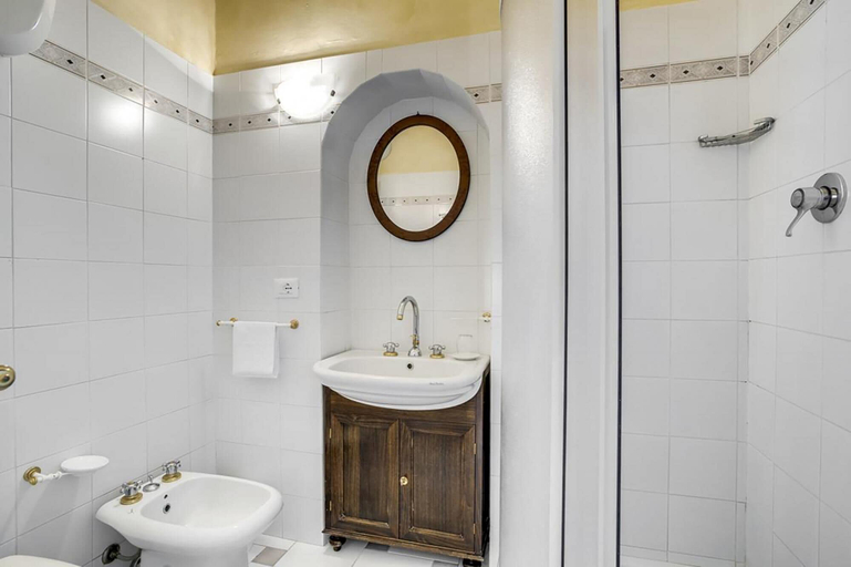 Bathroom 5, Villa Il Giardino in Radicofani, Siena
