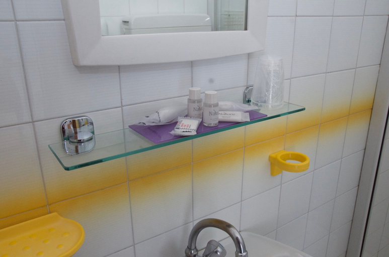 Bathroom 5, Hotel Anversa Rimini, Rimini