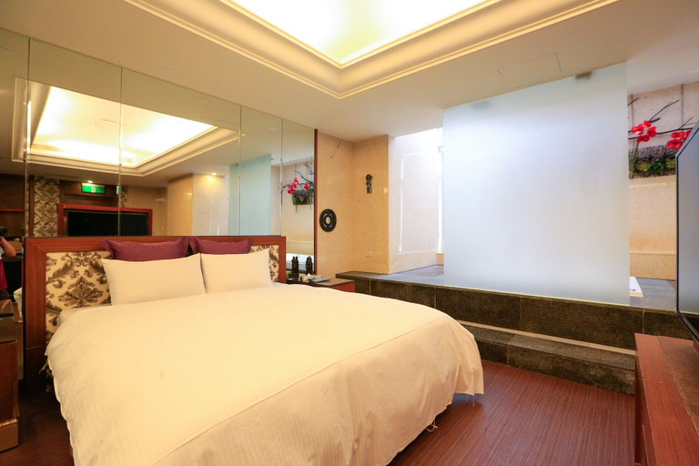 Bedroom 5, Walker Motel, Taipei City