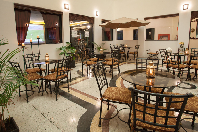 Food & Drinks 5, Hotel Santa Cruz, Lima