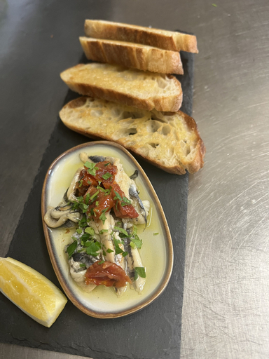 Food & Drinks 5, The Queenscliff Inn, Queenscliffe
