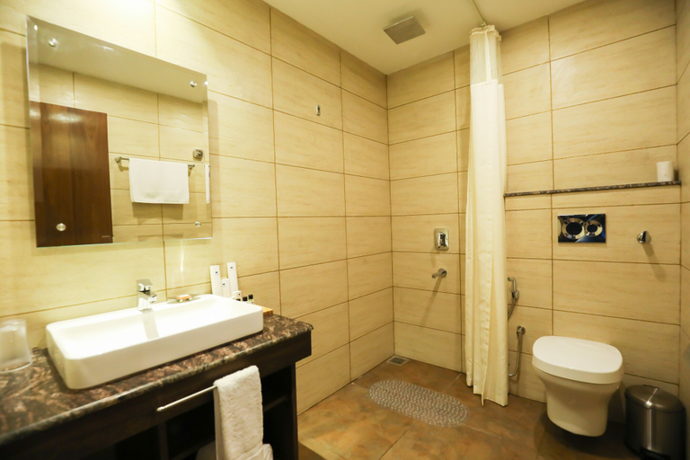 Bathroom 5, The Retreat Mashobra, Shimla
