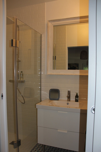 Bathroom 5, Blumereve, Haute-Marne