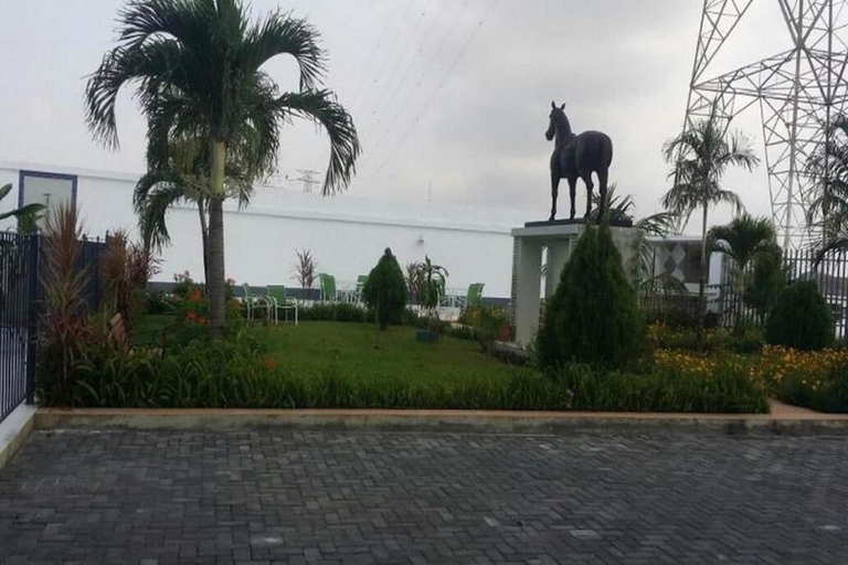 Others 5, Perfect Havens at Platinum 5, Eti-Osa